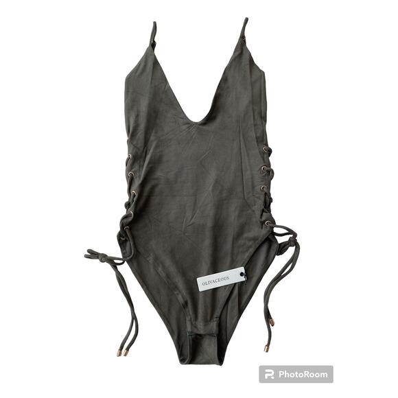 OLIVACEOUS Green Bodysuit Size M - Picture 1 of 7